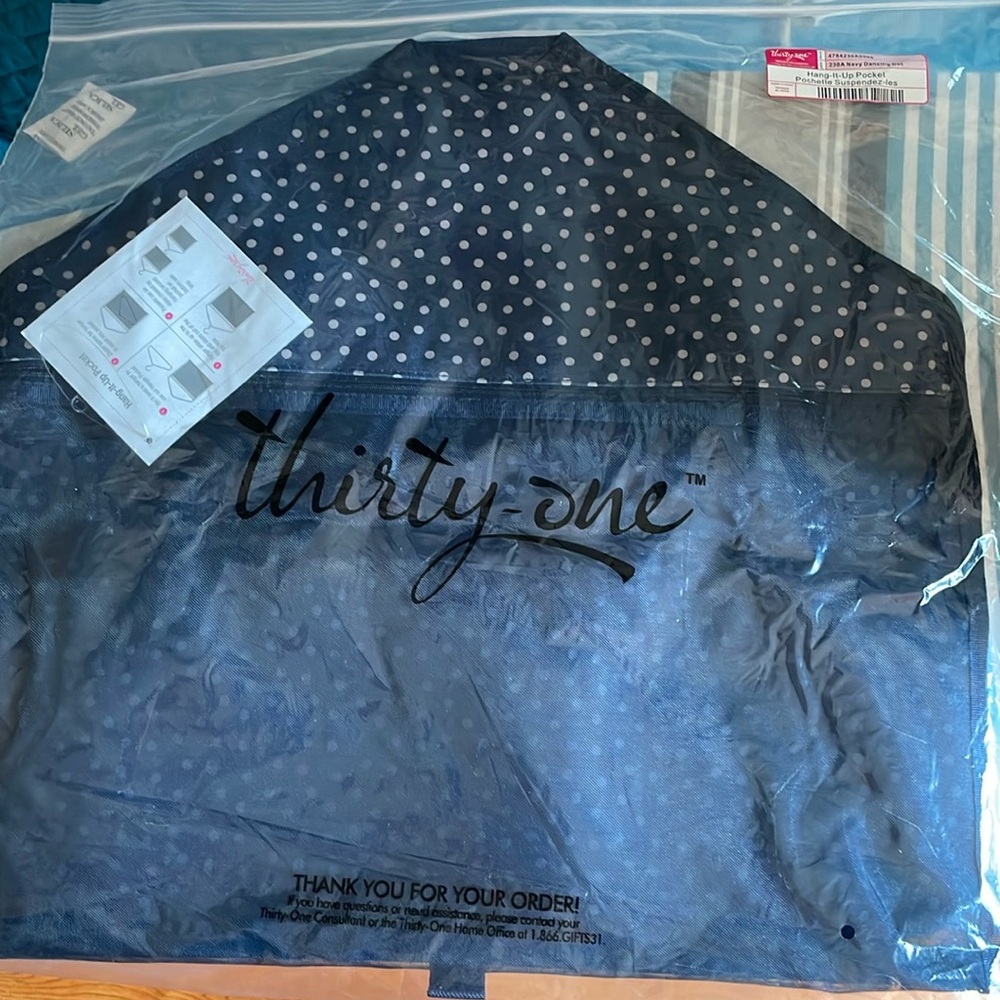 Thirty One 31 Hang It Up Pocket Navy Dot Brand New